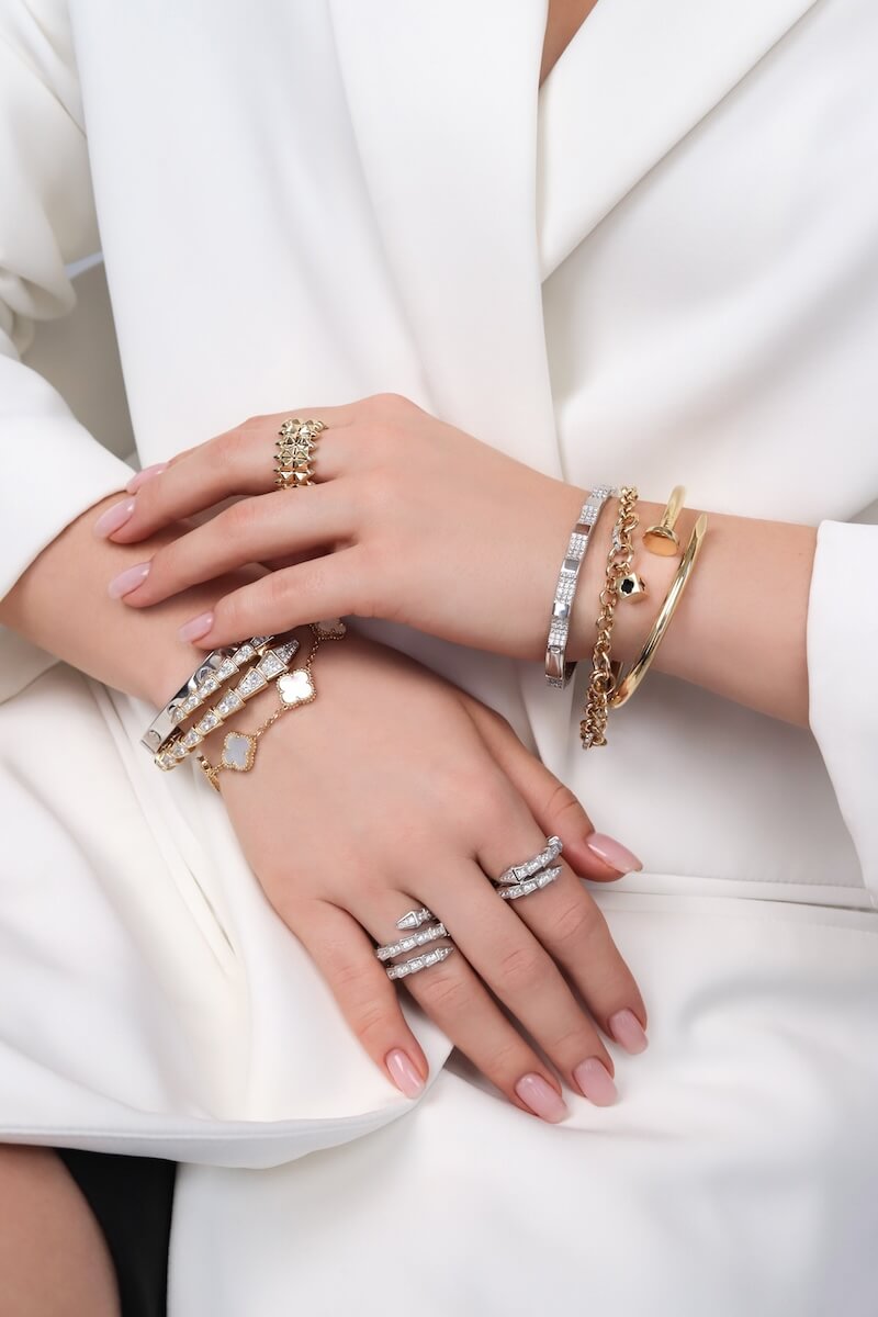 Бесплатная профессиональная чистка украшений